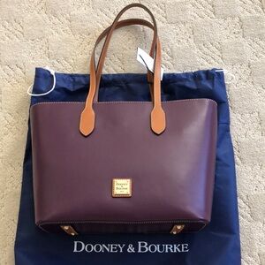Dooney &Bourke tote